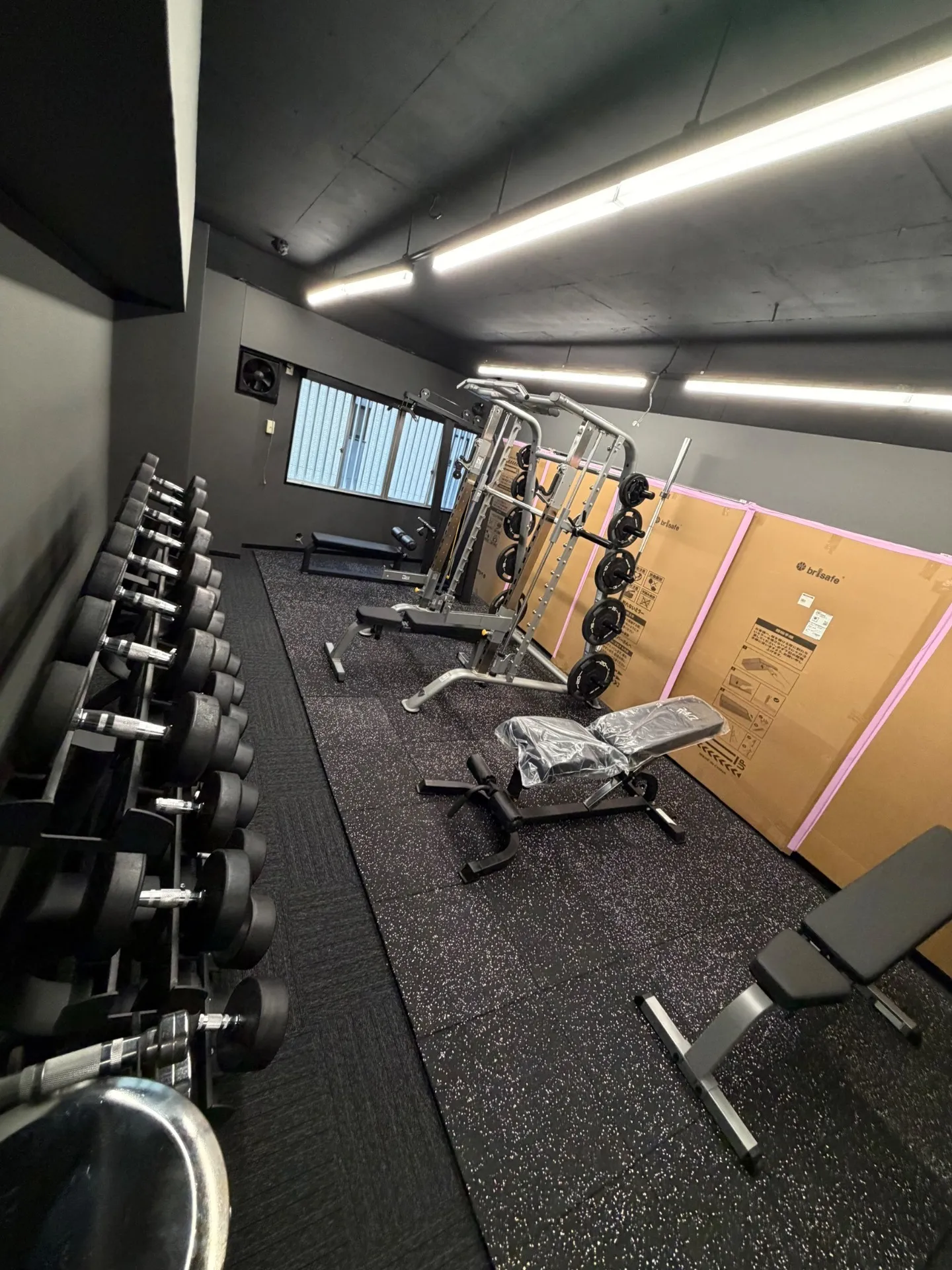 豪華な筋トレルーム完成！！