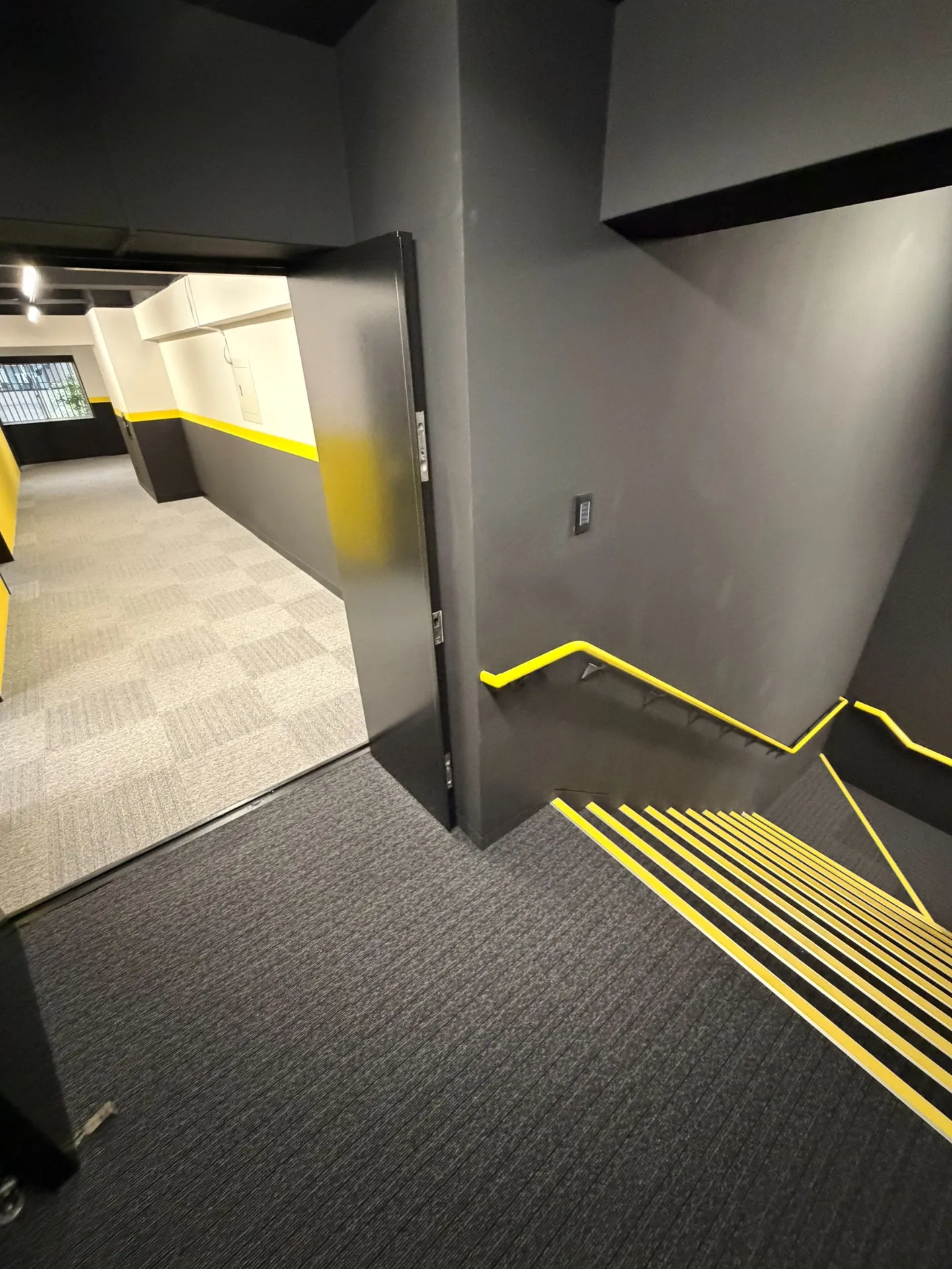 レンタル品（グローブ等）、トイレ、廊下など